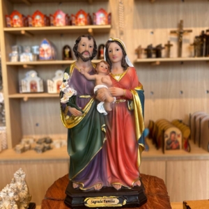 Sagrada Família em resina 20cm Importada.