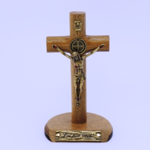 Crucifixo São Bento madeira cilíndrica 12cm com Base