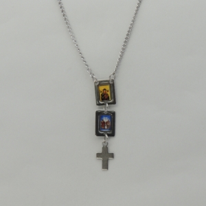 Pingente duplo com cruz metal inox Pai Eterno e Perpétuo Socorro.